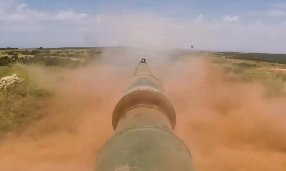 Τα ελληνικά τεθωρακισμένα στέλνουν μήνυμα προς κάθε αποδέκτη - Βίντεο